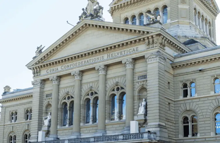 Intérêt maximal pour les crédits privés